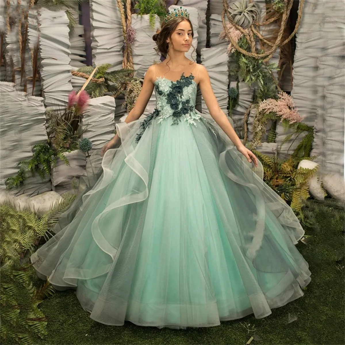 

Elegant Mint Green Sleeveless Tulle Ruffles Flower Girl Dresses For Wedding Princess Lace Appliques First Communion Gowns