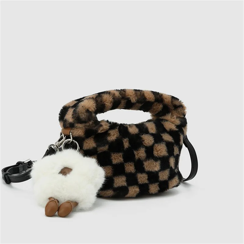 Women\'s Chequered Design Luxury Fur Handbag High Quality Faux Fur Handbag Fashion Large Capacity Soft Handle Handbag