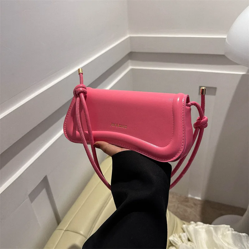 

2023 New Women Fashion Shoulder Bag PU Messenger Bag Simple Crossbody Bag Solid Color Soft Lightweight Underarm Bag