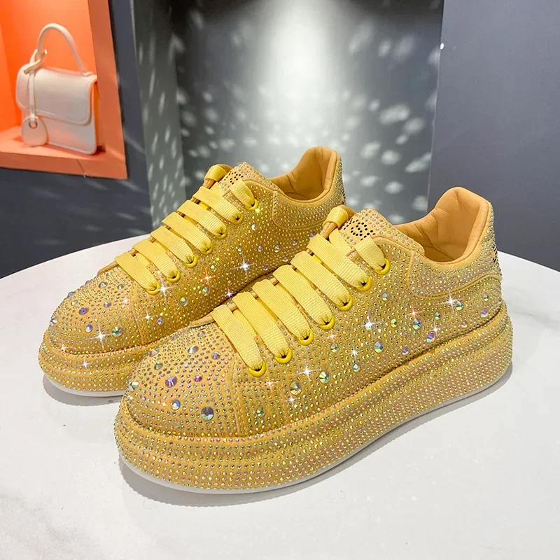 

New Diamond Inlaid Single Shoe Women 2024 Autumn Winter High End Fashion Rhinestone Thick Sole Sports Shoes Street Casual Shoes