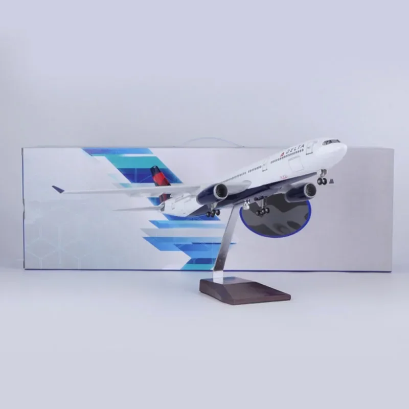 New 47CM 1:135 Scale 330 A330 Model AIR DELTA Airlines Airway W Base Wheel Lights Resin Plastic Assembly Aircraft Plane Toy