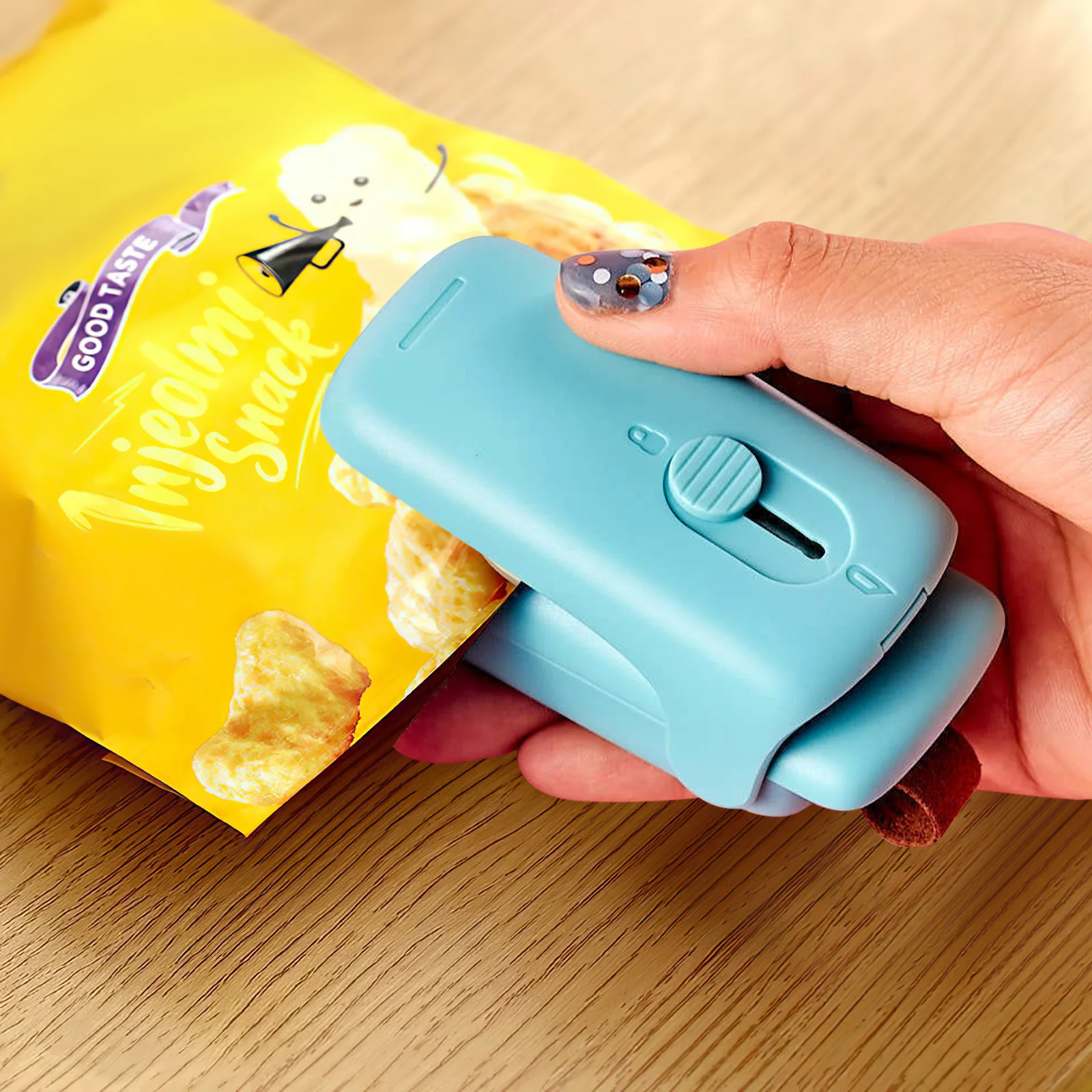 

Mini Heat Bag Sealing Machine Portable Sealer Packing Seal Food Snack Storage Bag Clip Sealing Storage Machines Kitchen Gadgets