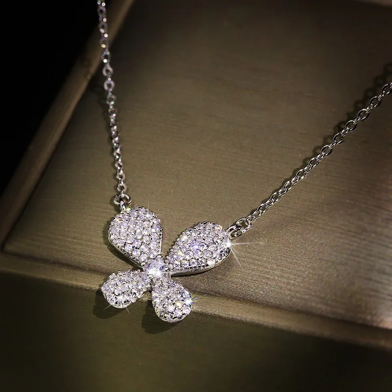 

2022 New Exquisite Women's silver plate Colour Butterfly Necklace Pendant Luxury Crystal Cocktail Party Noble Jewelry Gift