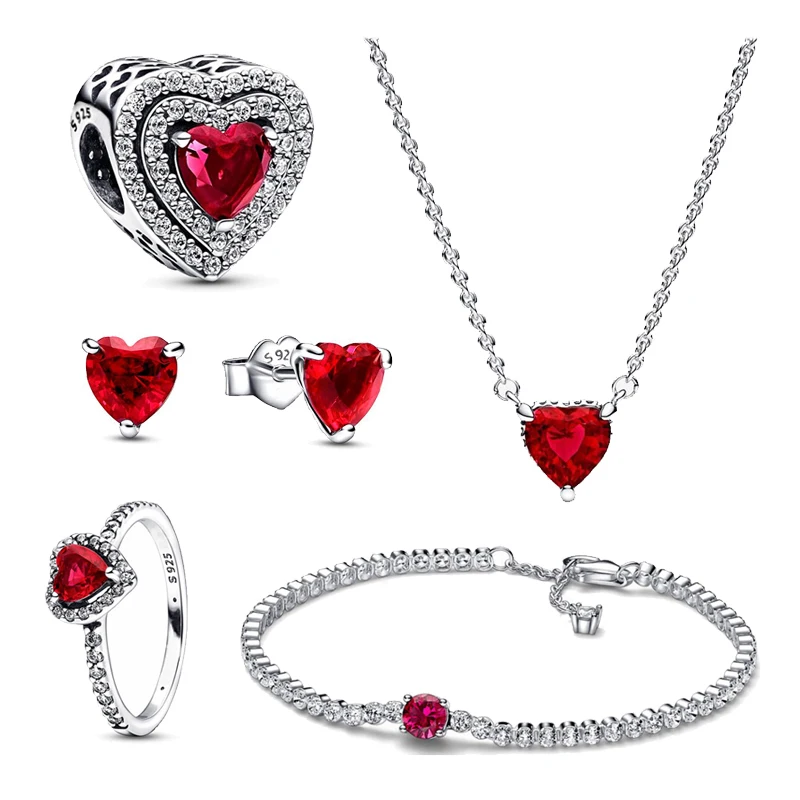 

Цепочка из серебра 925 пробы с подвеской в виде красного сердца