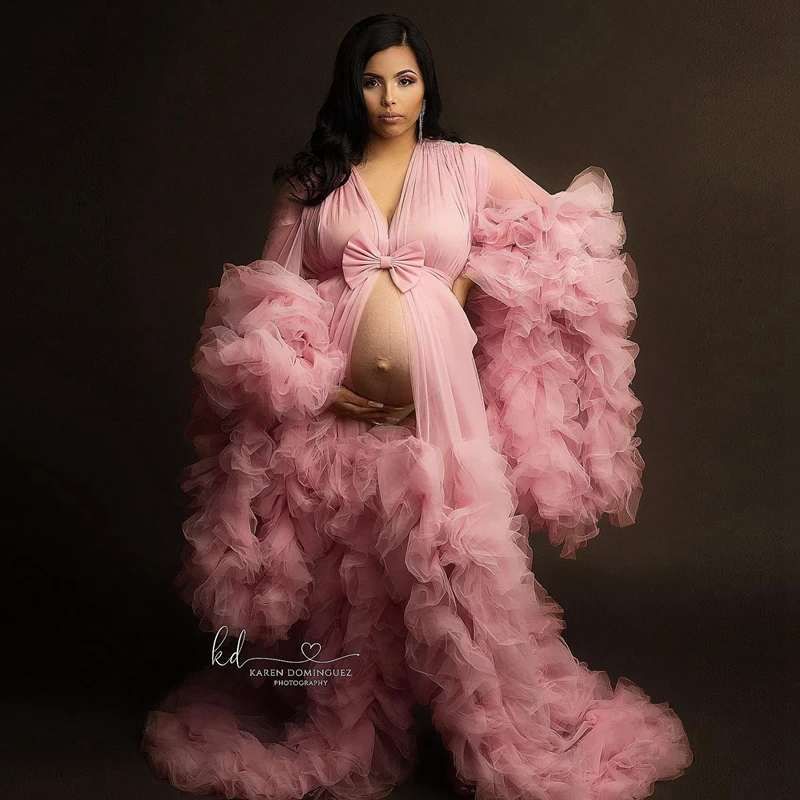 

Pink Tulle Long Robes Maternity Dresses Lush Puffy Ruffles Tiered Pregnant Women Dress See Thru Open Front Mesh Photography Gown