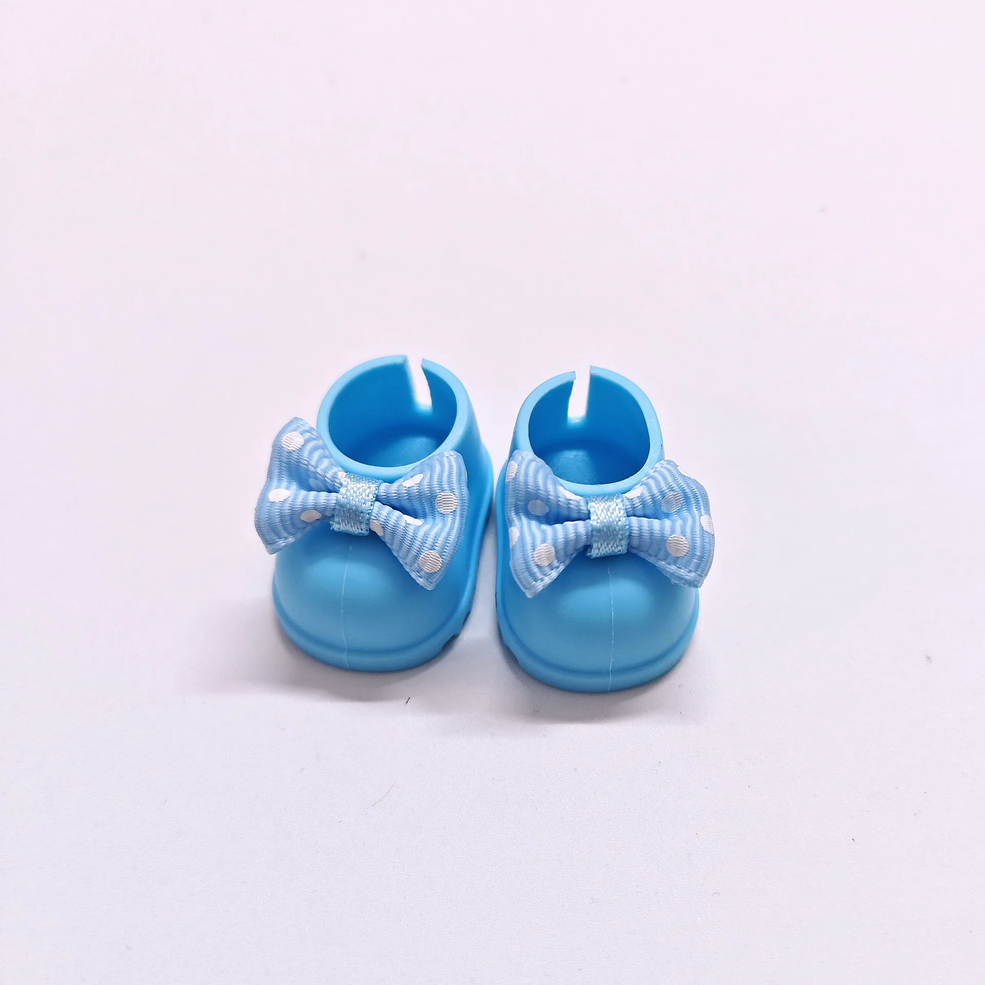 Labubu-Puppe, gepunktete Regenstiefel und Kopfhörer für 15–17 cm große, bunte Labubu-Strandschuhe, sitzendes Partyzubehör – Detail 8