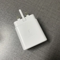 45W Samsung Super Fast Charger with 5A Type C Cable - UK Plug Adapter - White Charger Only