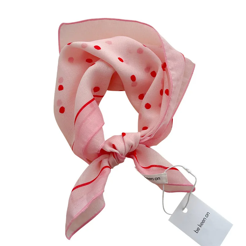 Elegant Women's Artistic Silk Scarf - Retro Floral Design, Breathable and Versatile