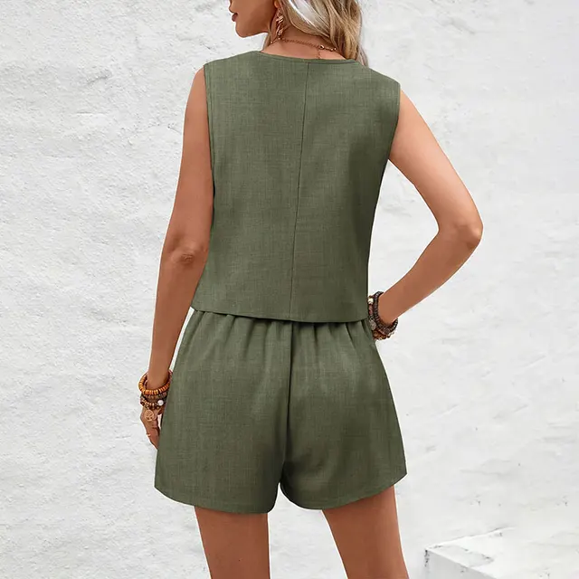 Summer Elegance with the 2024 Waistcoat Shorts Set 2