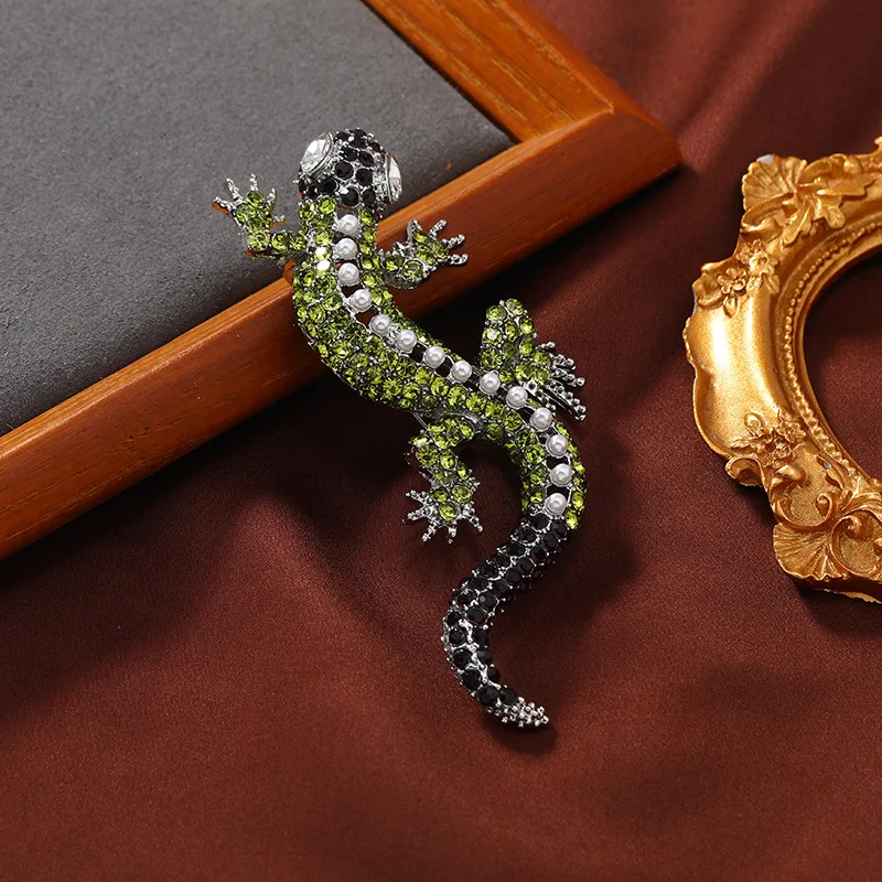 Creative Esxquisite Women Men Fashion Luxury Rhinestone Lizard
