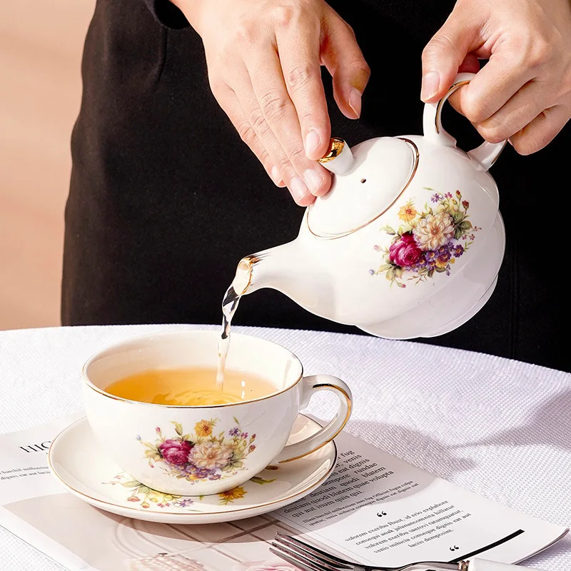 

British Ceramic Tea Pot Cup and Saucer Set Europe Painted Flower Household Breakfast Milk Mug with Plate Porcelain Coffee Set