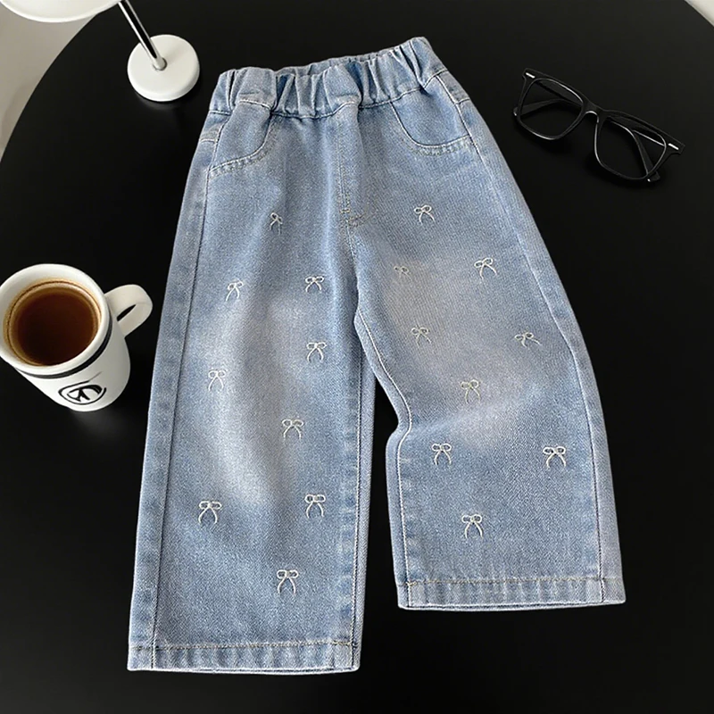 جديد الفتيات Bowknot المطرزة الجينز الربيع والخريف الحلو عادية واسعة أرجل تنوعا موضة بناطيل أطفال