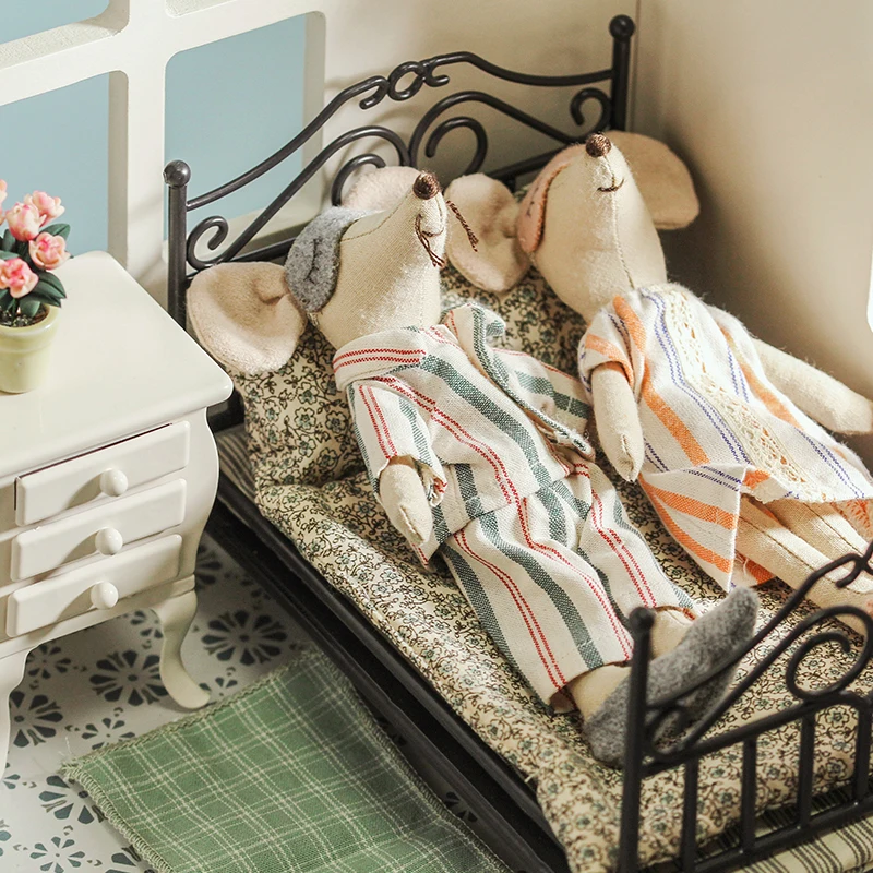 1:12 Model Dollhouse Furniture Accessories Metal European Retro