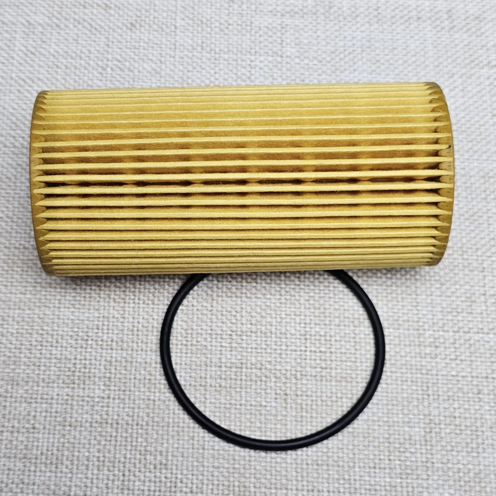 Oil Filter 06L115562 06K115466 for AUDI A1 A3 A4 A5 A6 A7 Q3 Q5 TT PORSCHE MACAN SKODA OCTAVIA SUPERB VW GOLF PASSAT TIGUAN car accessories car oil filter car filter