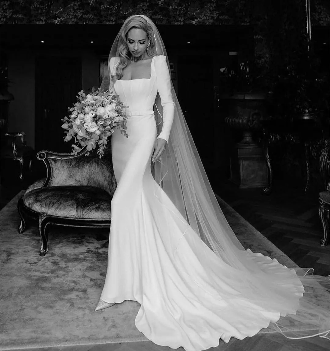

Classic Long Crepe Ivory Wedding Dresses With Sleeves Mermaid Sweep Train Bridal Gowns Square Collar Robe De Mariage for Women