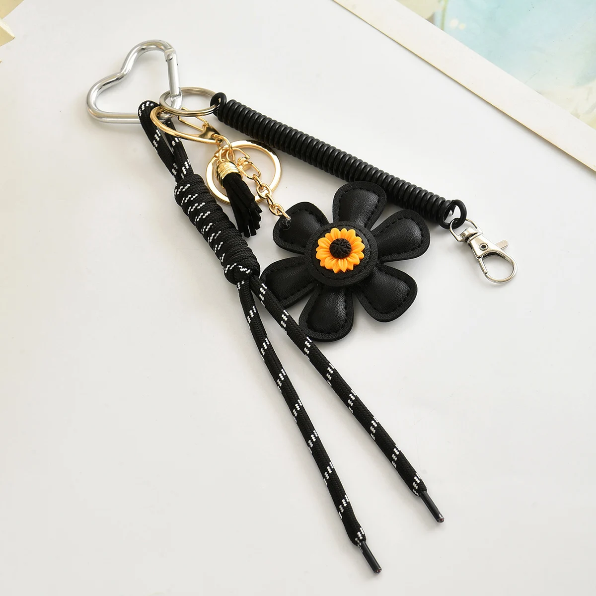 Fashion Creative Leather Sunflower Braided Rope Bag Charm Keychain for Women Ladies Stylish Backpack Key Ring Handmade Jewelry
