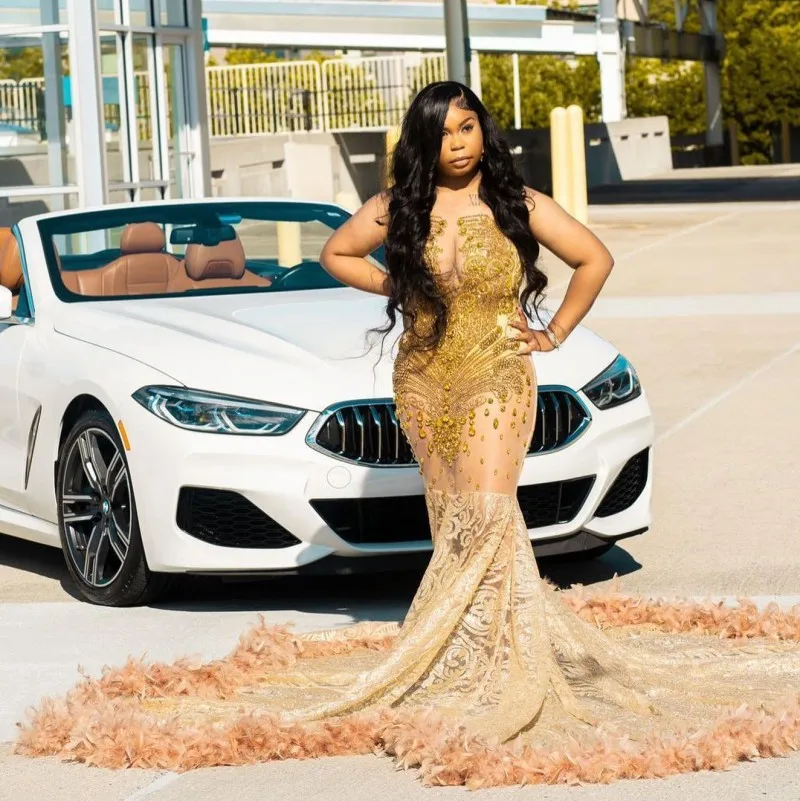 

Женское вечернее платье с блестками, обшитое бисером, с перьями русалки