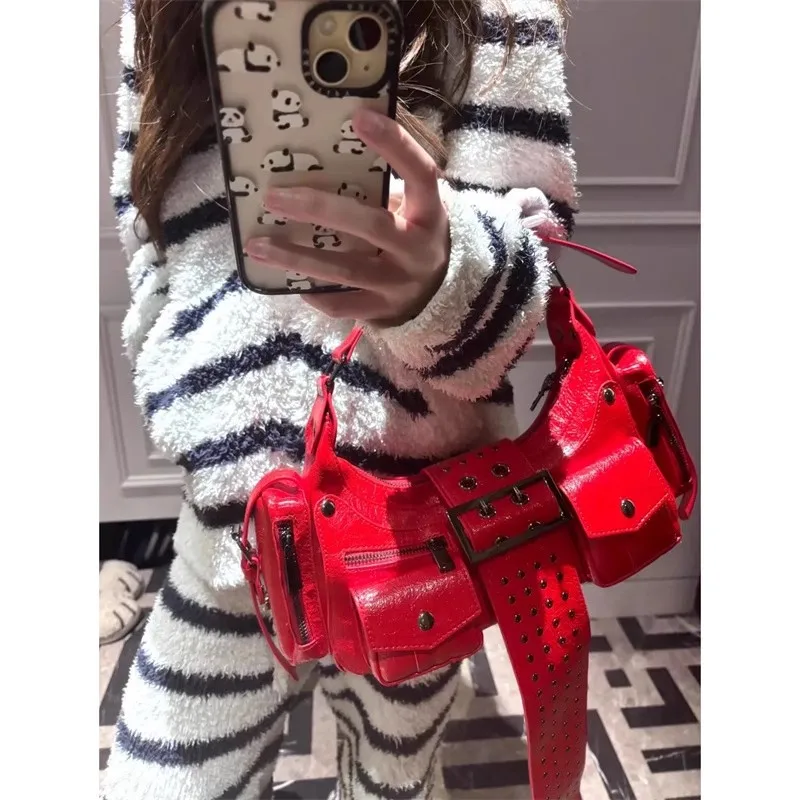 Design Punk Style Cropped Studded Underarm Bag Trendy 2025 New Single Shoulder Slant Crossbody Handbag Motorcycle Bag