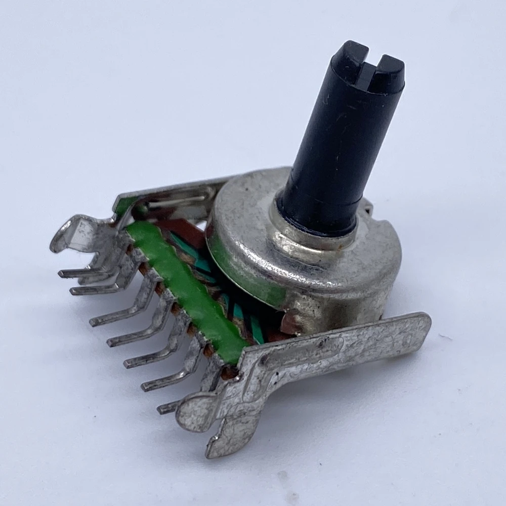 5 X 50K Lineare 9mm Potenziometro Zigrinato 6mm Albero EUR 20,50 - IT - Foto 8