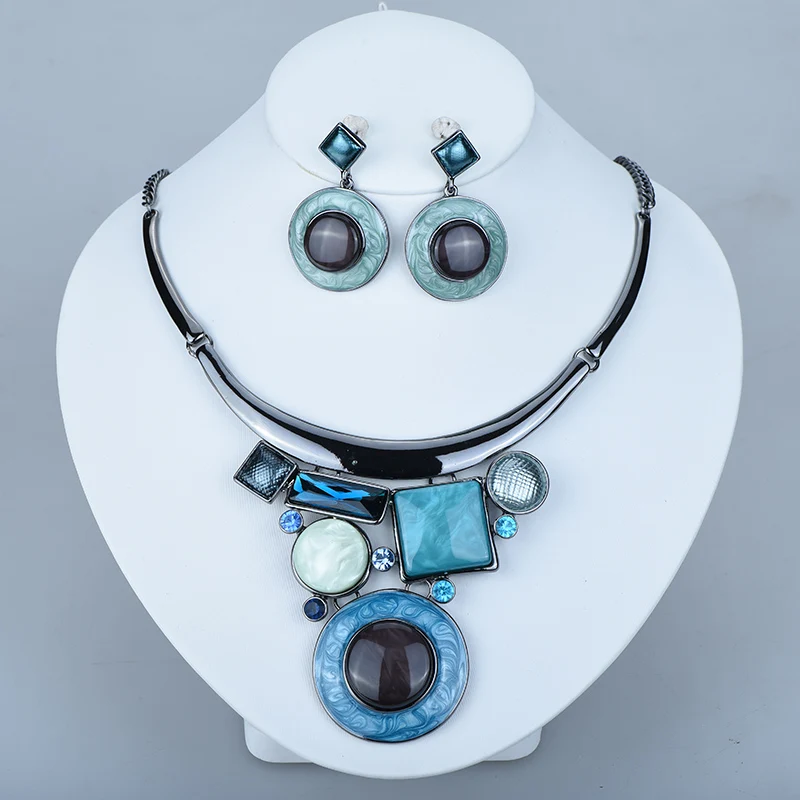 ICEYY Vintage RetroTurquoise Rhinestone Round Geometric Resin Chunky Necklace Statement Jewelry Sets