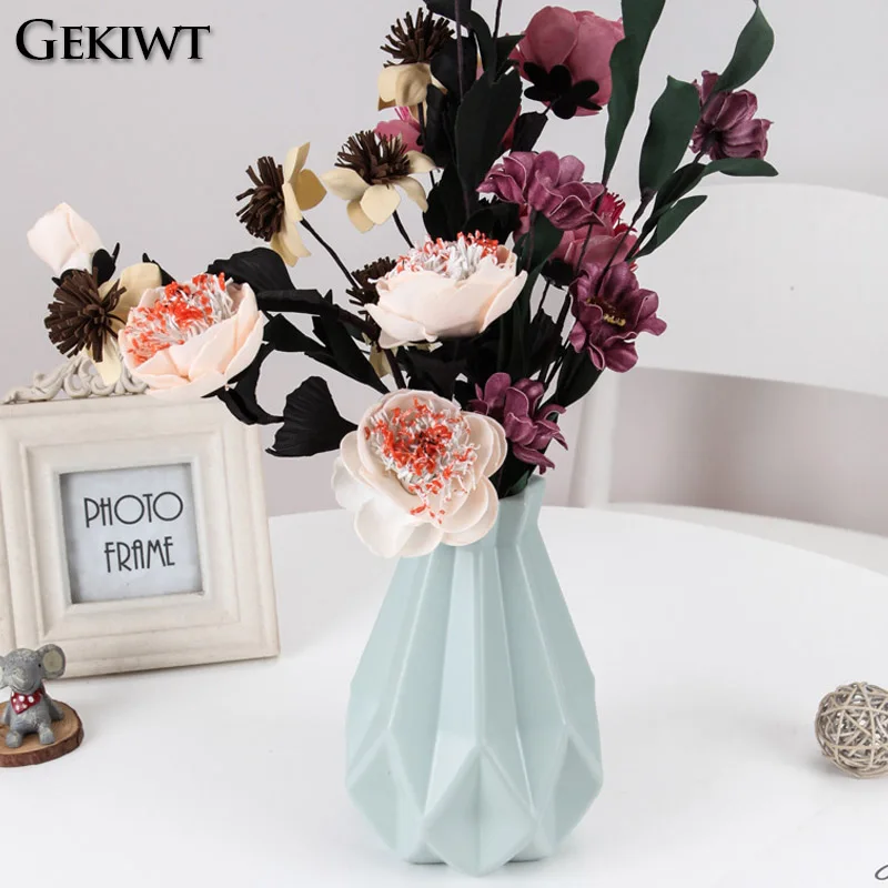 Plastic Flower Vase New Nordic Style Vase Flower for Wedding Ceramic Flower Arrangement Modern Diamond vase Shaped Living Room 2