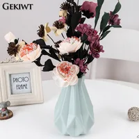 Plastic Flower Vase New Nordic Style Vase Flower for Wedding Ceramic Flower Arrangement Modern Diamond vase Shaped Living Room 2