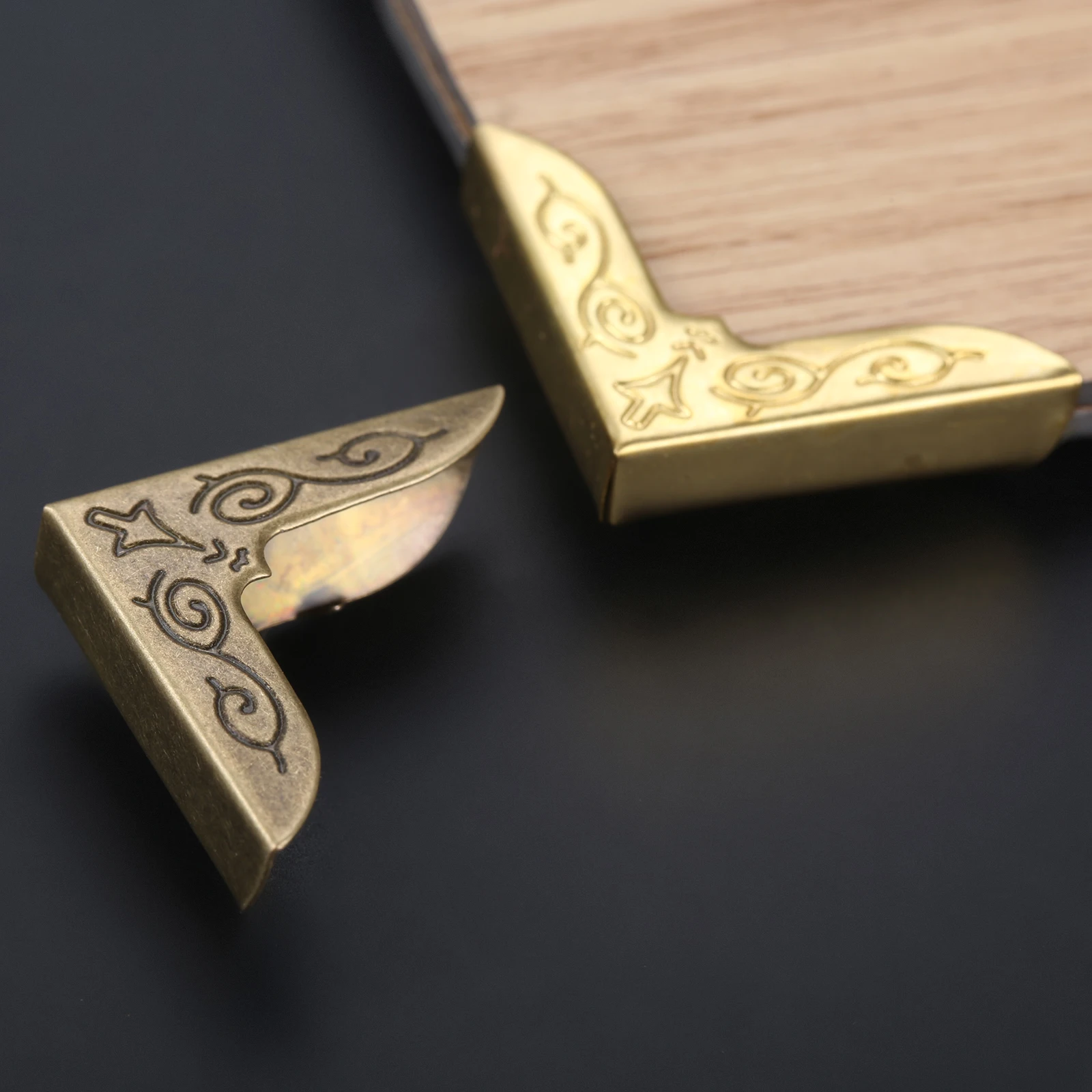 

20 шт. 25 мм античные бронзовые/Золотые Угловые протекторы, декоративный кронштейн для мебели, фурнитура, декоративный кронштейн