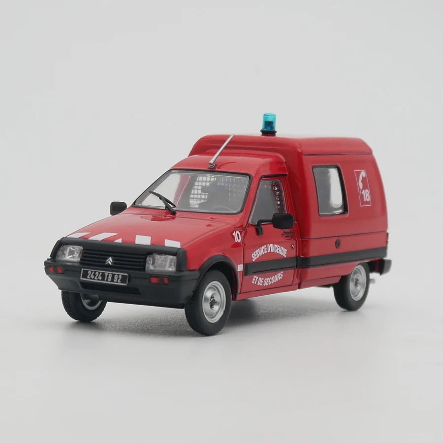 Diecast Ixo 1:43 Scale Citroen C15 Citroen Fire Truck Scene Car Alloy Car  Model Collectible Toy Gift Souvenir Display Ornaments