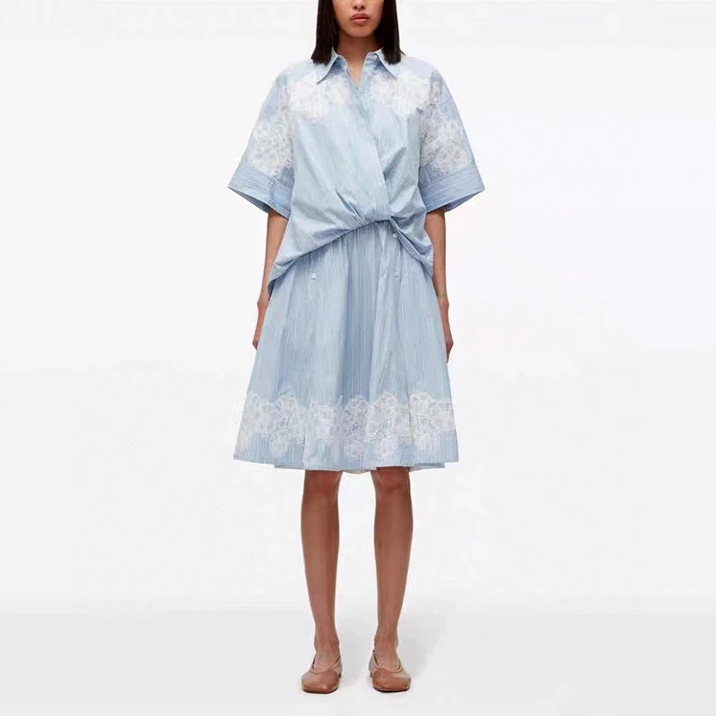 

2024 Summer Women's Dress Y2k Lace Splicing Blue Stripe Pleated Slim Fashion Peplum Single Breasted Short Sleeve Shirtdress