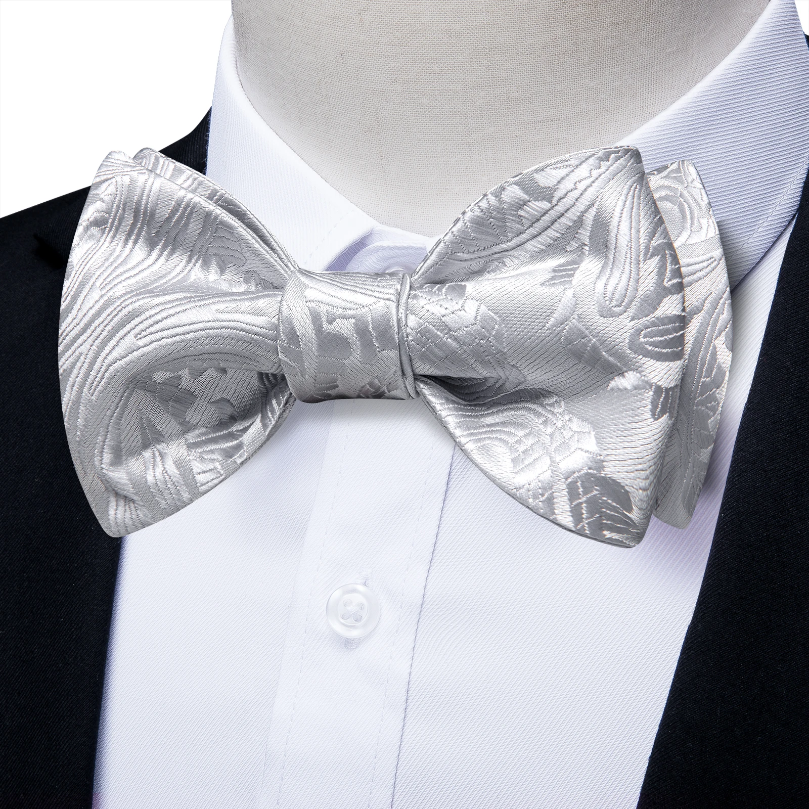

Luxury Gray Sliver Men's Bowties Silk Self-tie Bowtie Fashion Wedding Cufflinks Hankychief Set For Groom Man Neck Ties Free Ship