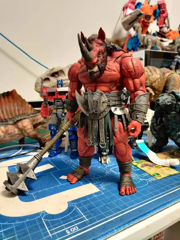 Xesray Studio Limited Edition 1/12 Scale Collectible Figure Red