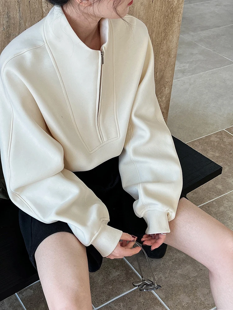 [EAM] Gray Green Shaped Elegant Sweatshirt New Stand Collar Long Sleeve Women Big Size Fashion Tide Spring Autumn 2026 1DH6660