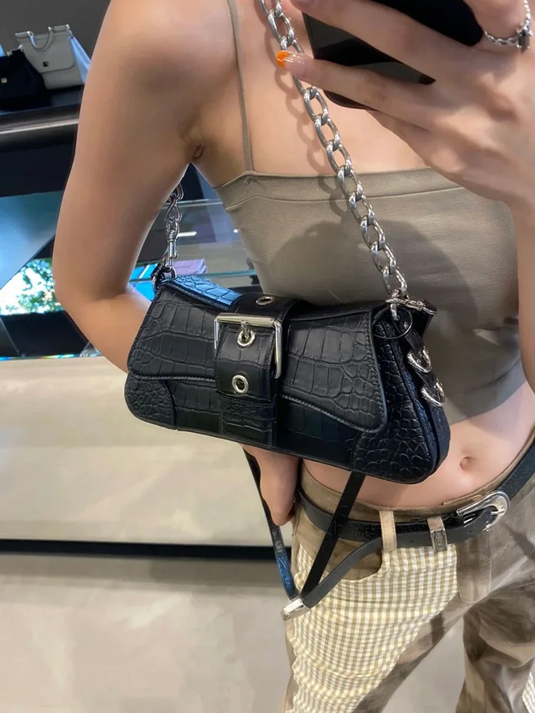 

Bag Women's 2022 New Niche Design Dark Chain One Shoulder Armpit Bag Crocodile Pattern Baguette Crossbody Bag