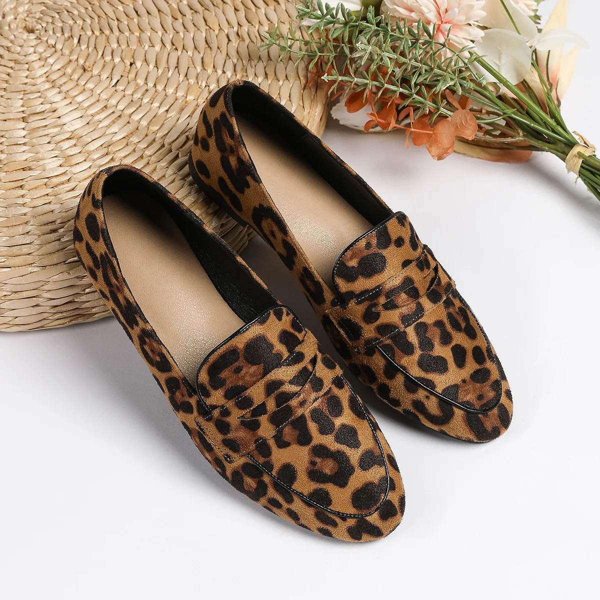 Pointed Toe Shoes Woman Flats Autumn Loafers With Fur Casual Female Sneakers Dress Fall Summer Slip-on Big Size Leopard leopard 3