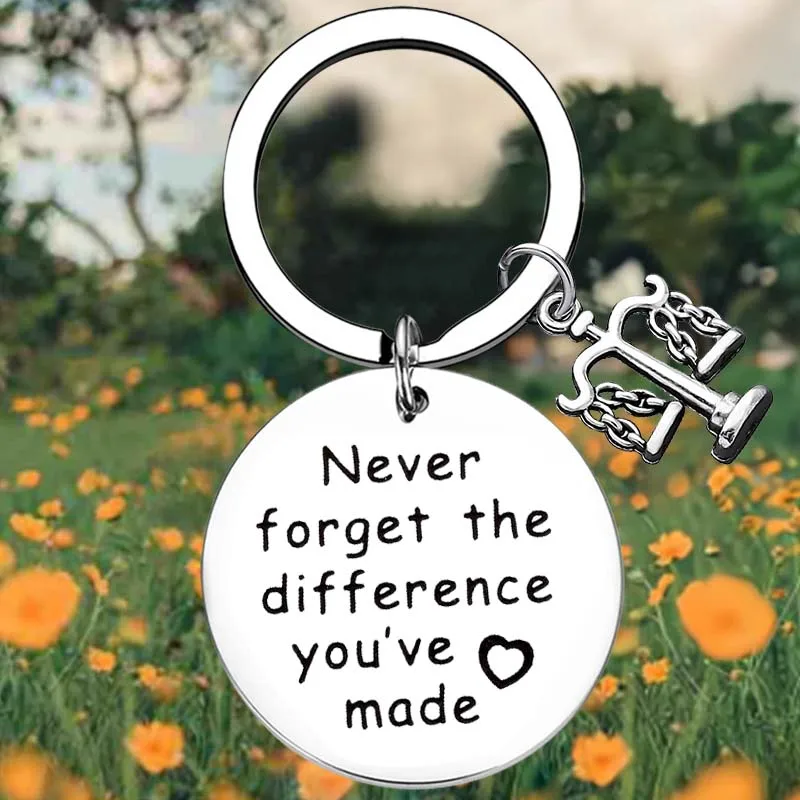 Брелок для ключей с надписью «Scale of юстиции»