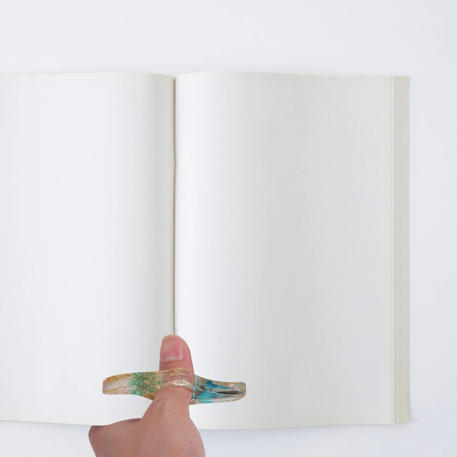 

Reading Book Thumb Bookmarks Flower Ring Bookmark Paper Plastic Reading Rack Finger Book Holder 8.5x3.5cm