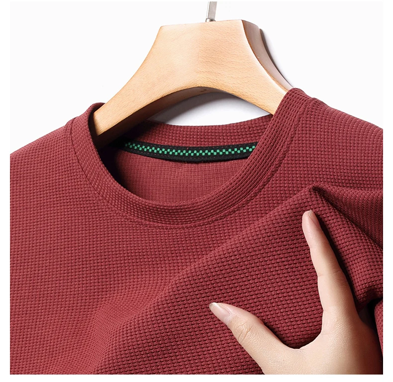 PlatiNum Summer Waffle T-shirt fit example