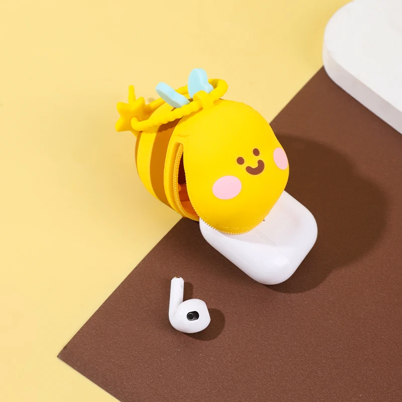 Cute 3D Cartoon Bee Silicone Purse-Soft, Trendy Inner Storage Bag with Smiling Face Design