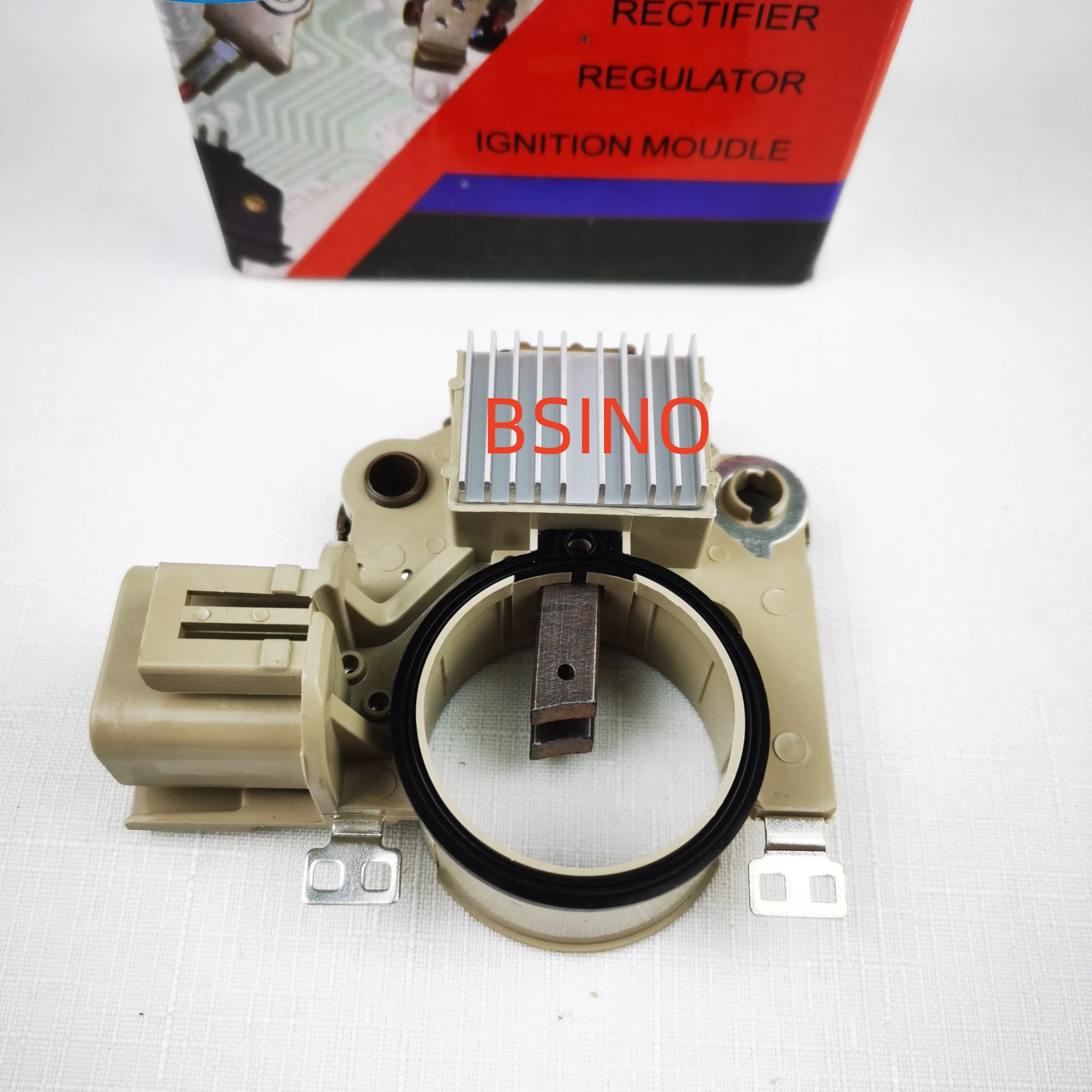 Alternator Generator Voltage Regulator IC Cutout B3-M847 137075 235762 VRH200967 IM847 YR598 A866X24472 MD619167 FOR 4D56 PAJERO