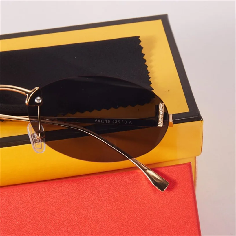 �߰ſ� ���� ��Ʈ�� ��輱���� ���� ���۶� �귣�� �����̳� �м� ���� ���� Steampunk ���۶� �м� ��ǰ UV400