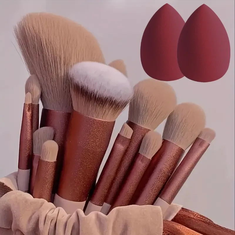 Make-up štětce a nástroje