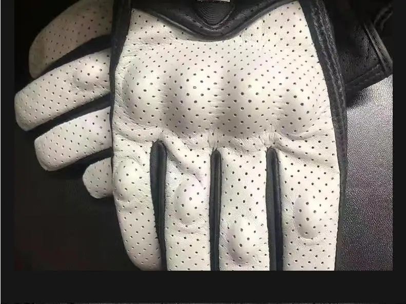 Unisex Leather Motorcycle Gloves with Carbon Protection - Winter Ready
