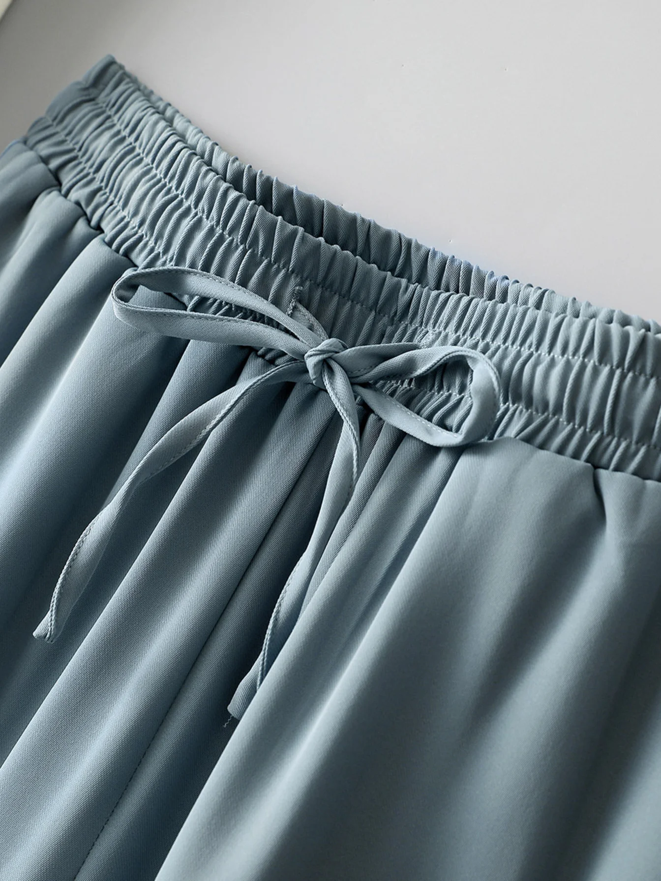 Рисунок 6 - Женский костюм из двух предметов