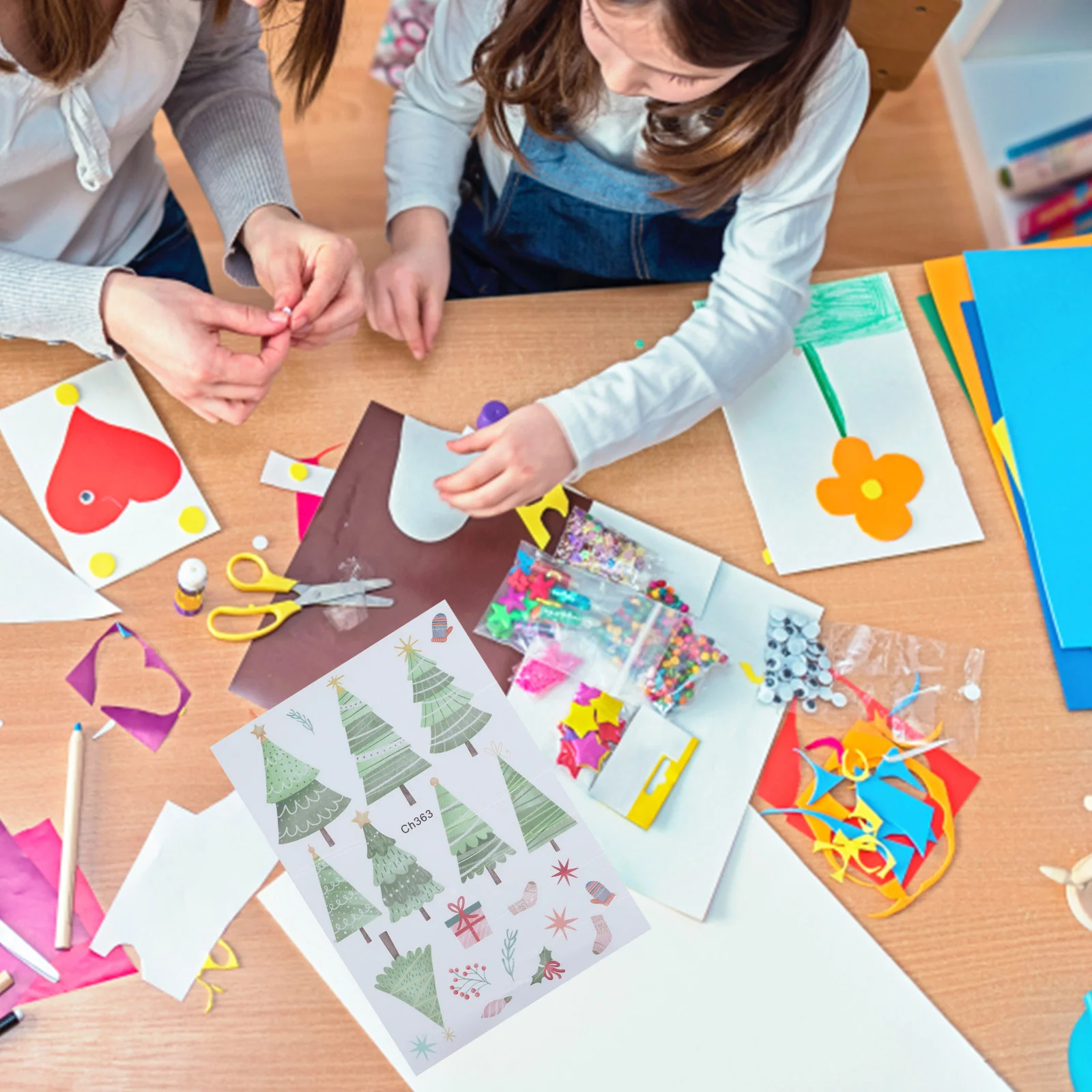 Рисунок 2 - 1 лист, наклейка на стену в виде