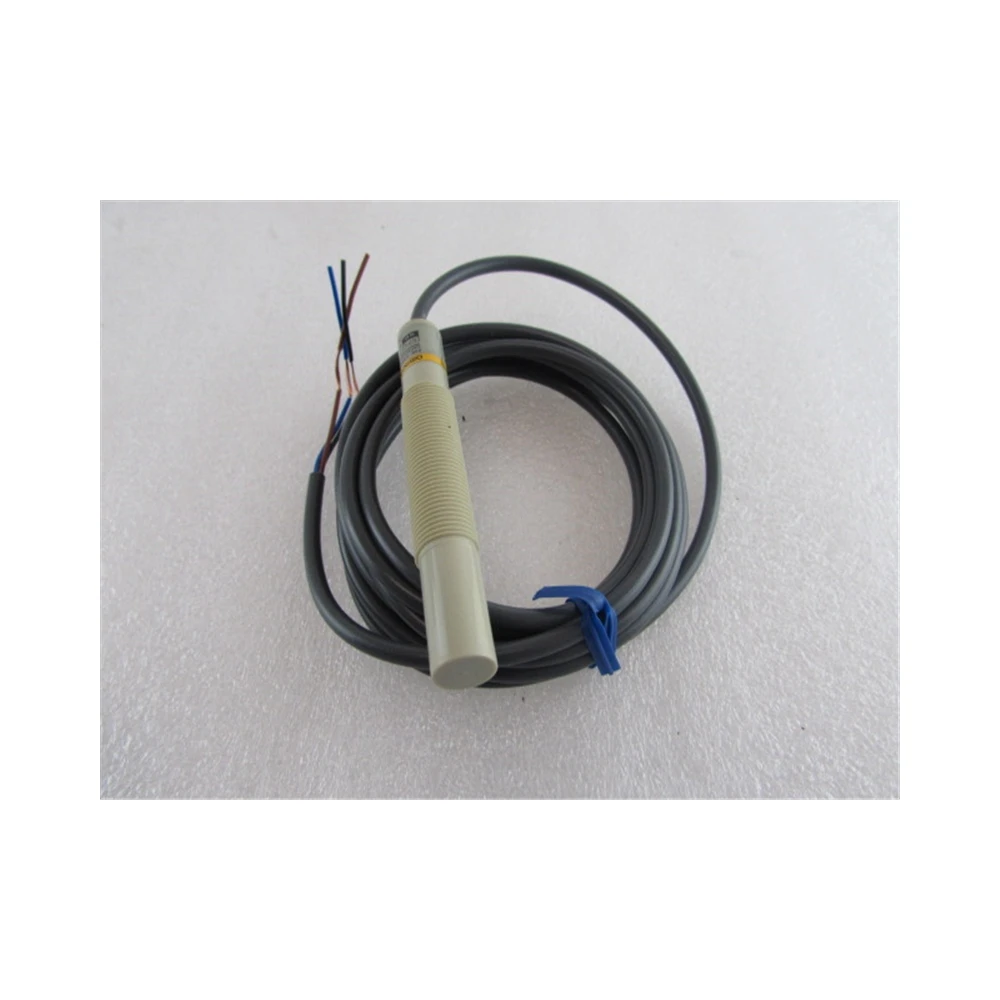 

Original proximal sensor E2EF-QX2D1-M1TGJ + 0.3M