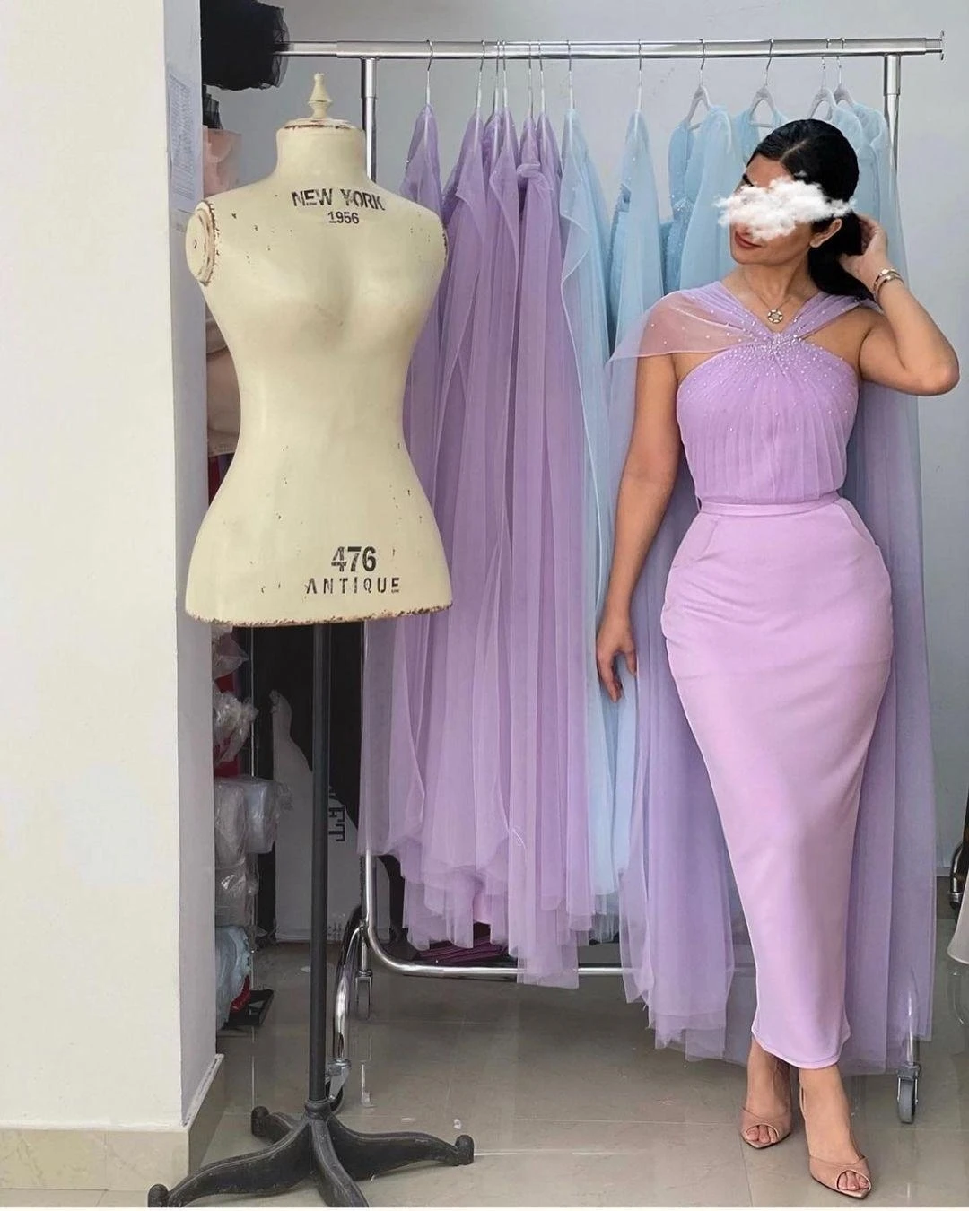 Vestidos-de-Noche-lilas-elegantes-para-ocasiones-formales-vaina-de