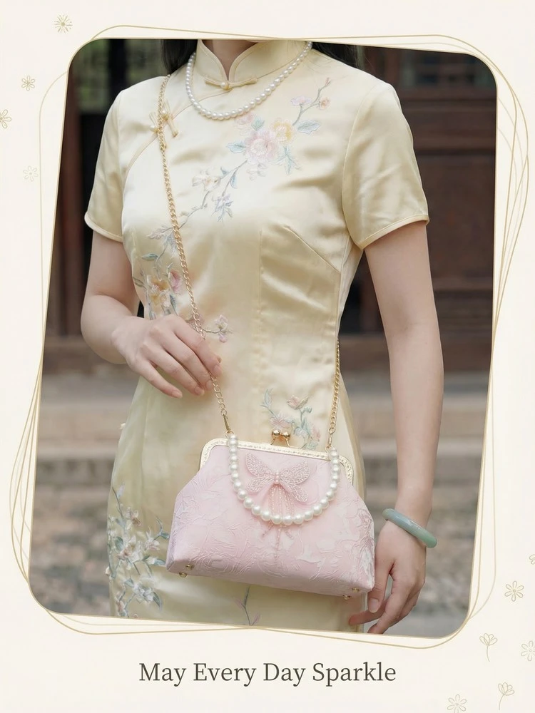 Chinese Style Butterfly Embroidery Clutch Vintage Lace Kiss Lock Handbag Elegant Evening Bag with Gold Chain for Women