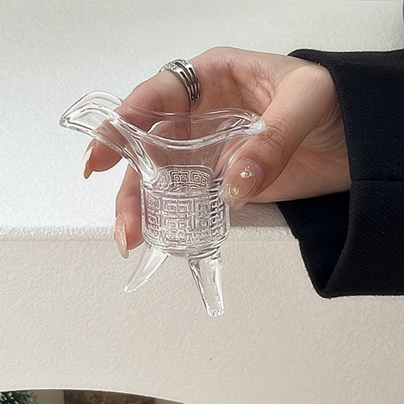 Mini Vintage Red Wine Cups Shot Glass Creative Tea Mug Water Cup Classical Three-legged Marquis Cups Gifts for Friends