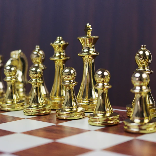 Conjunto de tabuleiro de xadrez de luxo peças de xadrez profissional  internacional de madeira dobrável de metal conjunto de peças de xadrez com  caixa de presente - AliExpress