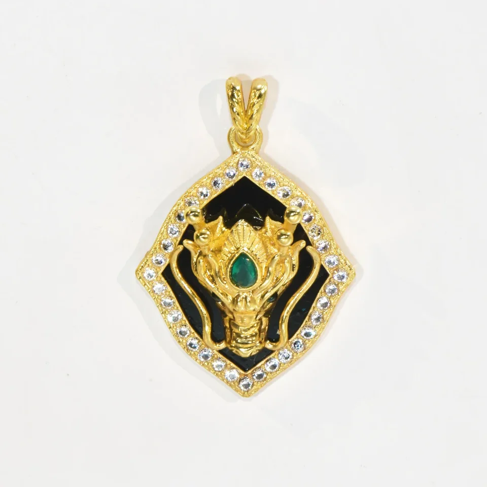 18k/Au750 ペンダント 男性と女性のための18kゴールドポニー倍ペンダント付き